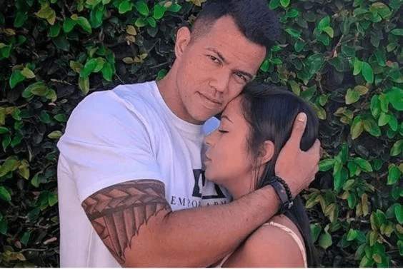 Personal do caso com o ex-mendigo posta foto simbólica após alta da esposa