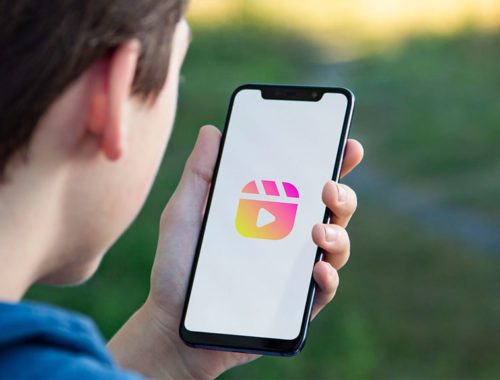 Instagram testa recurso que publica todos os vídeos na seção Reels