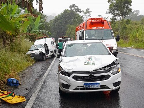 Servidores da secretaria de saúde de Ubatã morrem atropelados na BR-330 após troca de pneu