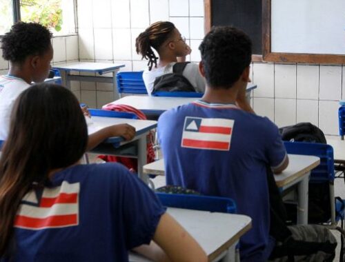 Com bolsa de R$600, Bahia oferece 52 mil vagas para o programa Mais Estudo