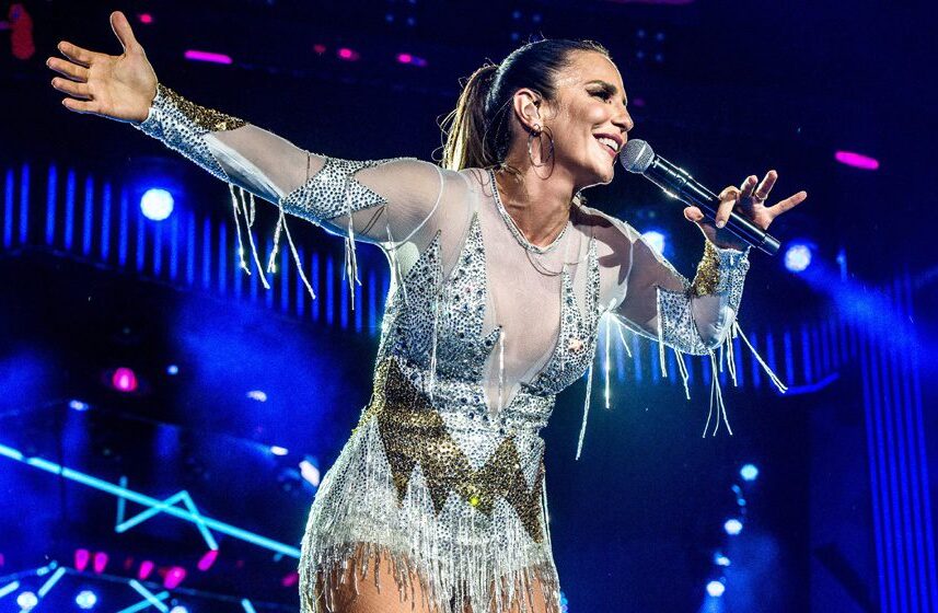 Ivete Sangalo completa 50 anos com super show em Juazeiro, sua cidade natal