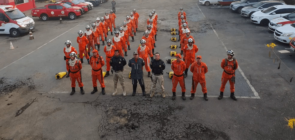 Bahia envia bombeiros para auxiliar nas buscas e resgates de vítimas das chuvas em Pernambuco